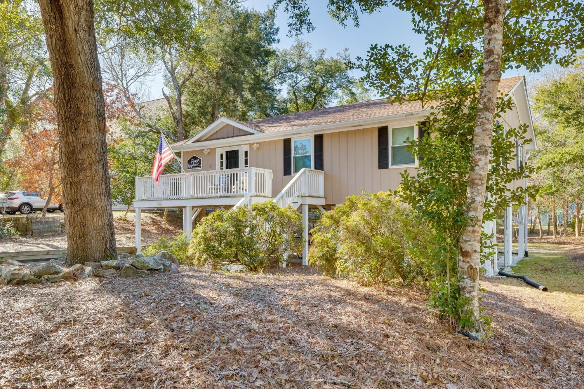 Lovely Emerald Isle Home, Walk To Beach! Zewnętrze zdjęcie